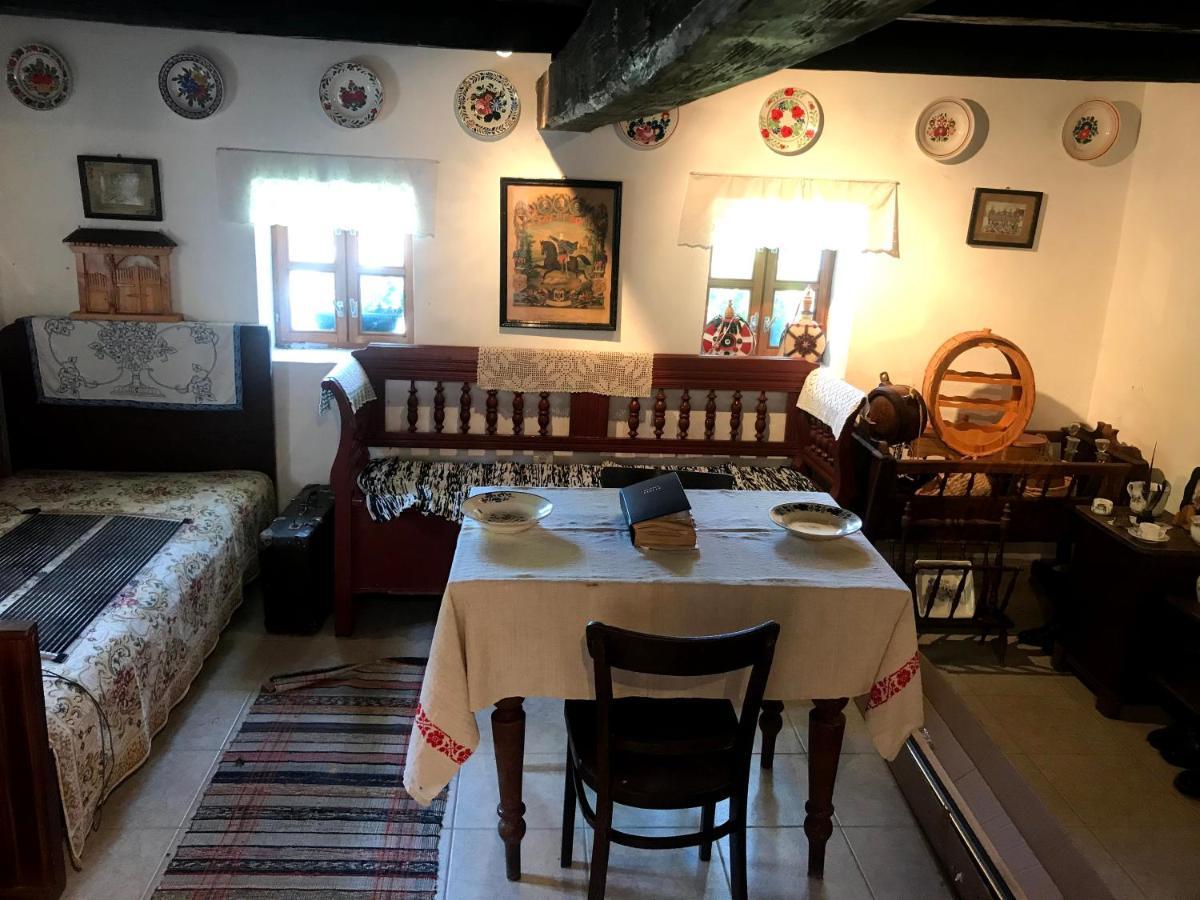 Postakocsi Vendeghaz Kisgyor Hotell Exteriör bild